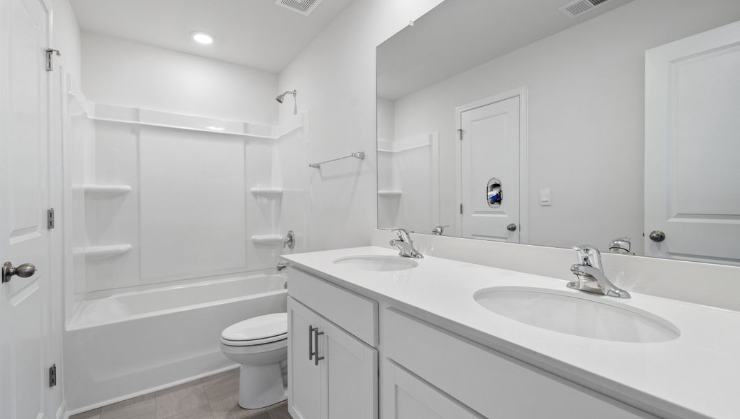 Furnished interior view inside a new home in Sage Grove, Lyman (Image 9).
