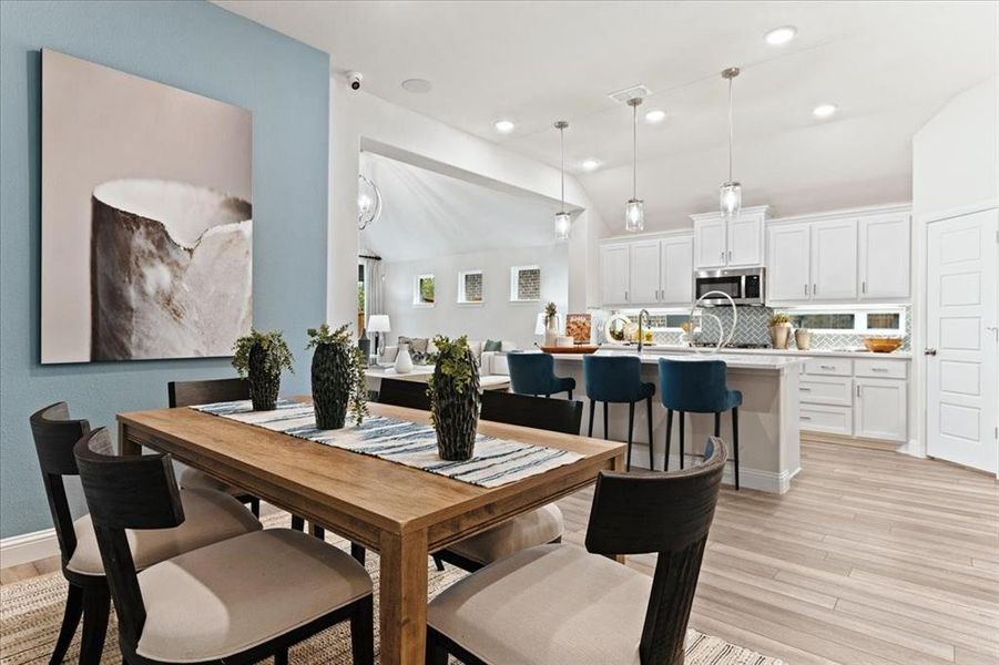 06_2210 Walden Pond Blvd