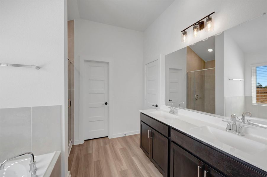 Furnished interior view inside a new home in Wildrye, Waller (Image 11).