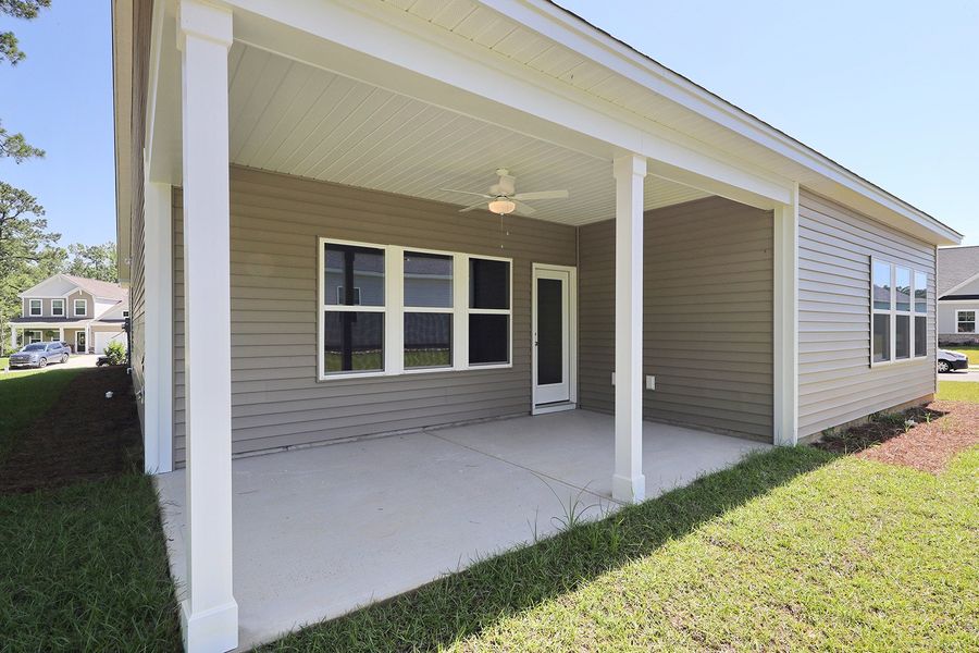 Exterior details and patio area of a home in Jordan Grove, Conway (Image 27).