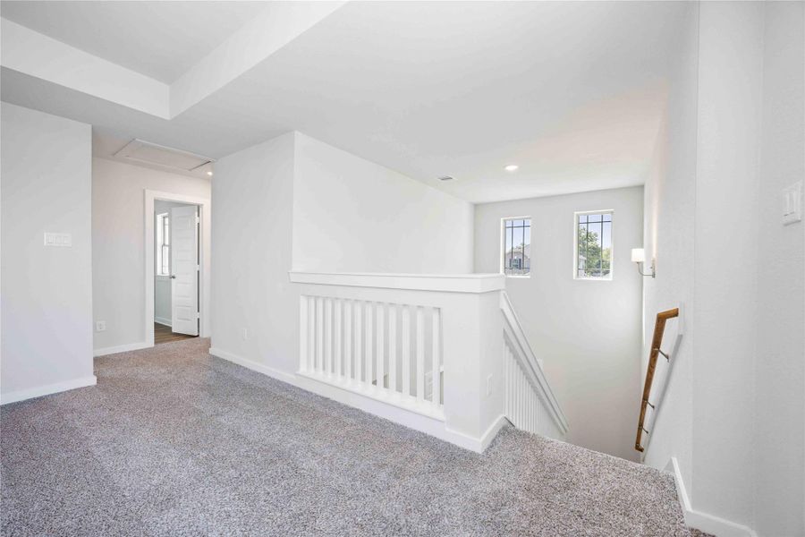 Spacious, unfurnished interior of a new home in Sandrock Station, Houston (Image 27).