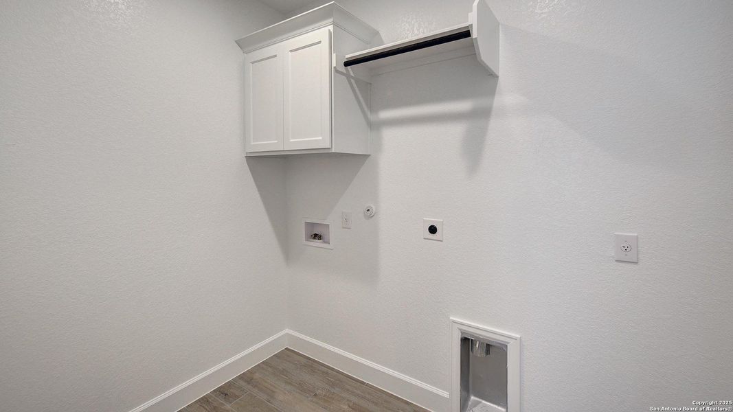 Image 22 of a home in Esperanza 60'.