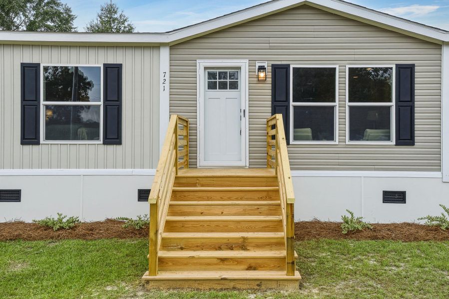 Exterior details and patio area of a home in , Bonneau (Image 1). Exterior details and patio area of a home in , Bonneau (Image 1).