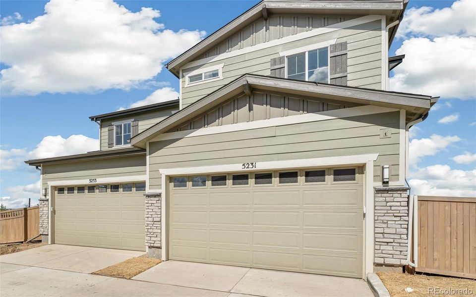 Exterior details and patio area of a home in Windler Villas, Aurora (Image 21).