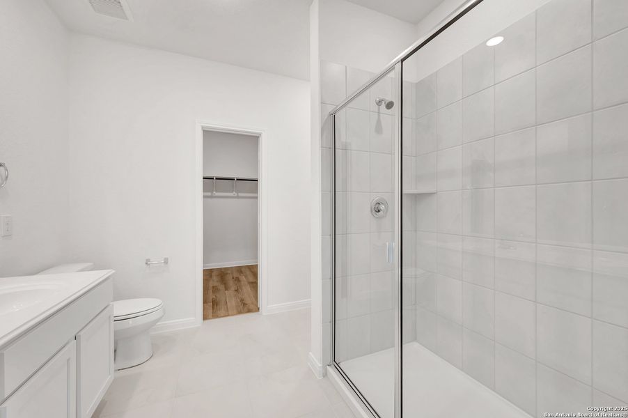 Furnished interior view inside a new home in Paloma Park, Converse (Image 9).