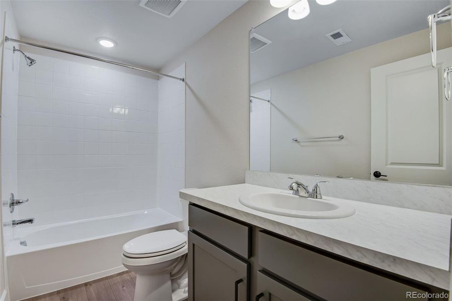 Furnished interior view inside a new home in Reunion Ridge, Commerce City (Image 11).