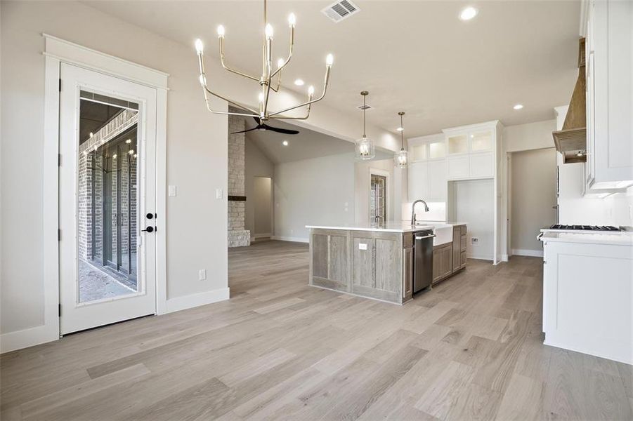 Image 29 of a home in Aledo Heights - Aledo ISD.