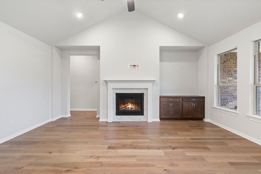 Representative unfurnished interior of a home built from the Palmer by Ashton Woods in The Estates at La Cima, San Marcos (Image 49).