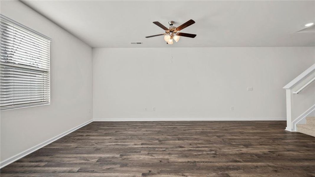 Spacious, unfurnished interior of a new home in Inverness at Sugarloaf, Lawrenceville (Image 24).