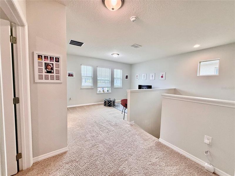 Spacious, unfurnished interior of a new home in Waterleigh, Winter Garden (Image 21). Spacious, unfurnished interior of a new home in Waterleigh, Winter Garden (Image 21).