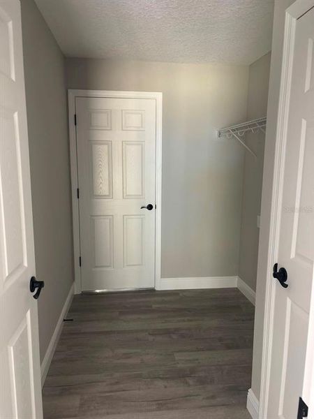 Spacious, unfurnished interior of a new home in , Dunnellon (Image 19).