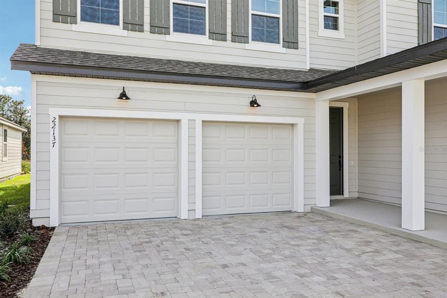 Exterior details and patio area of a home in , Mount Dora (Image 25).