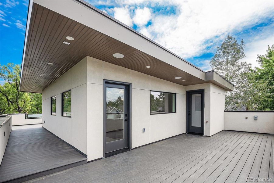 Roof deck with water, power & gas