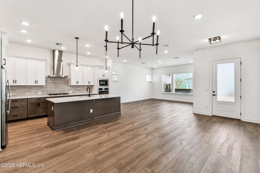 Image 26 of a home in Granville at eTown 34'.