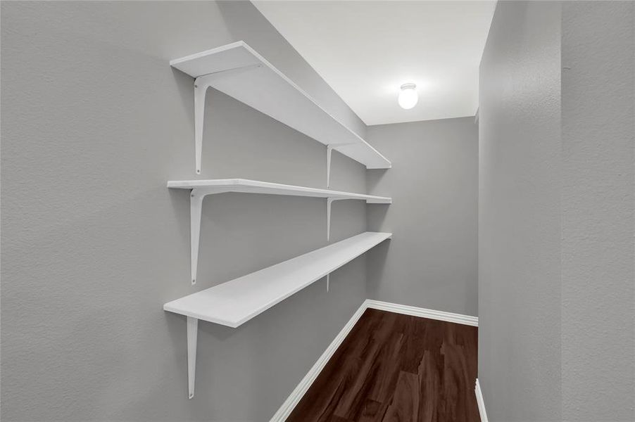 Walk-in Pantry