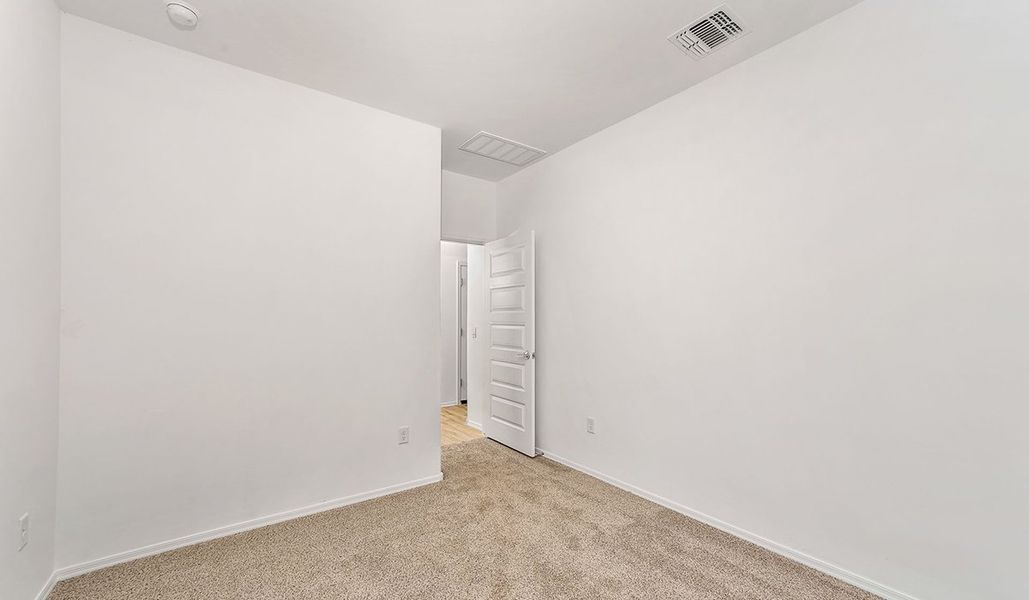 Representative unfurnished interior of a home built from the Dalea by D.R. Horton in Barnett Village, Marana (Image 42).