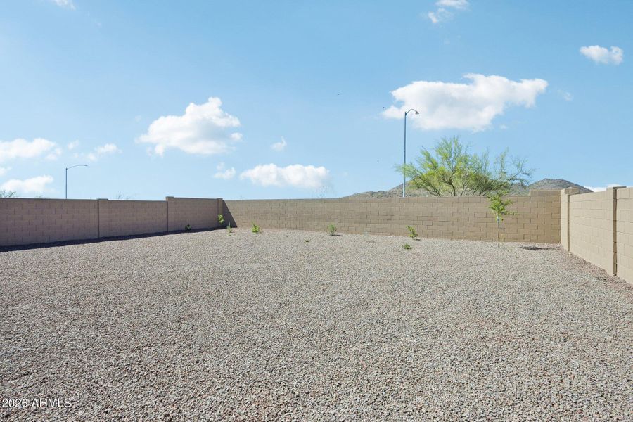 39-web-or-mls-77th Dr-S1403-039