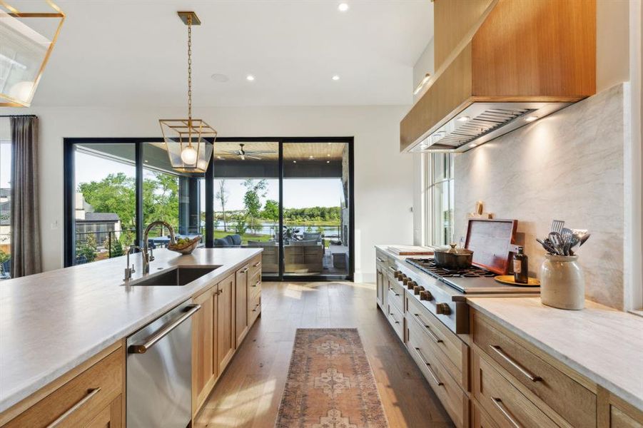 Furnished interior view inside a new home in , Malakoff (Image 27).