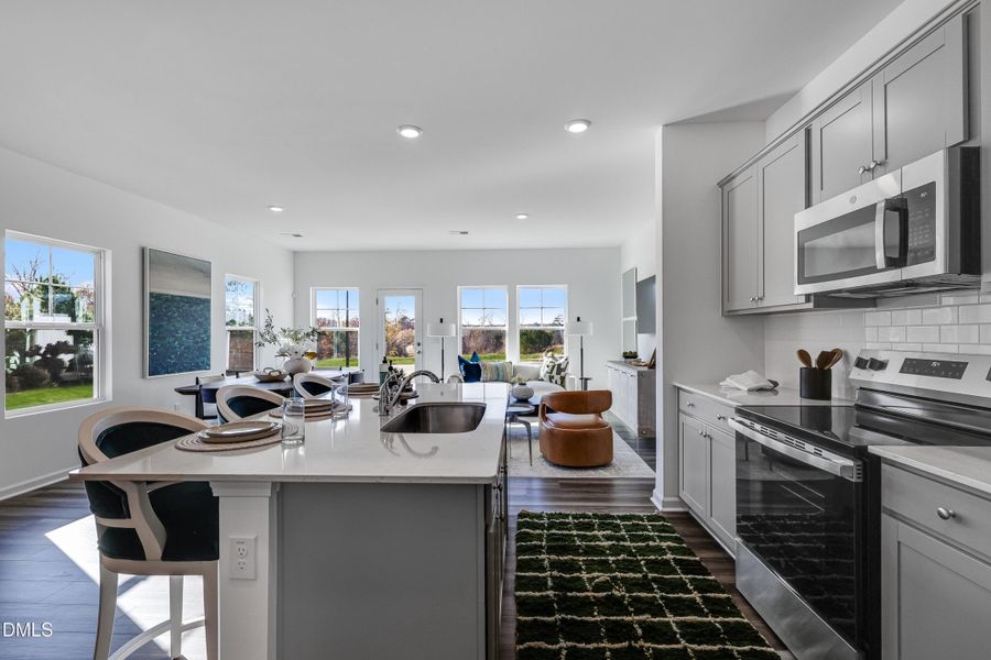 SUN_CaitlinCrossing_Pic_130Florida-16 SUN_CaitlinCrossing_Pic_130Florida-16