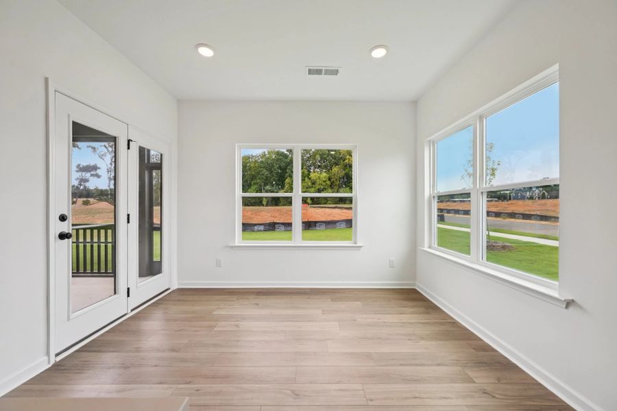 Breakfast Area featuring the AW Collection® Rosemary - Sunlit comfort with warm natural tones. Breakfast Area featuring the AW Collection® Rosemary - Sunlit comfort with warm natural tones.