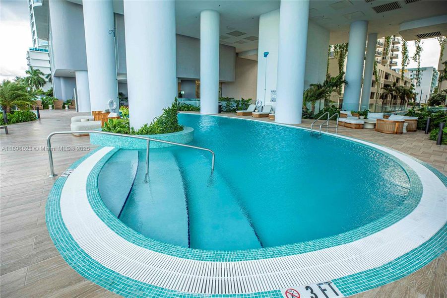 Community amenities in , Miami (Image 86). Community amenities in , Miami (Image 86).