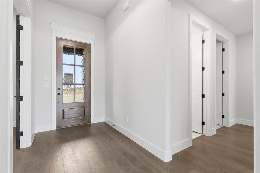 Spacious, unfurnished interior of a new home in Aledo Heights - Aledo ISD, Aledo (Image 17).