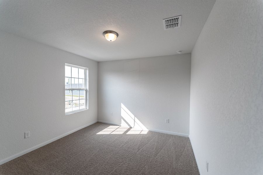 Spacious, unfurnished interior of a new home in Katzer Ranch, Converse (Image 14).