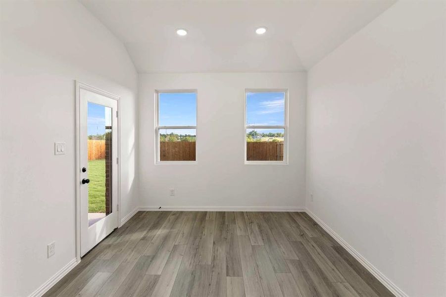 Spacious, unfurnished interior of a new home in Monticello Park, Princeton (Image 21).