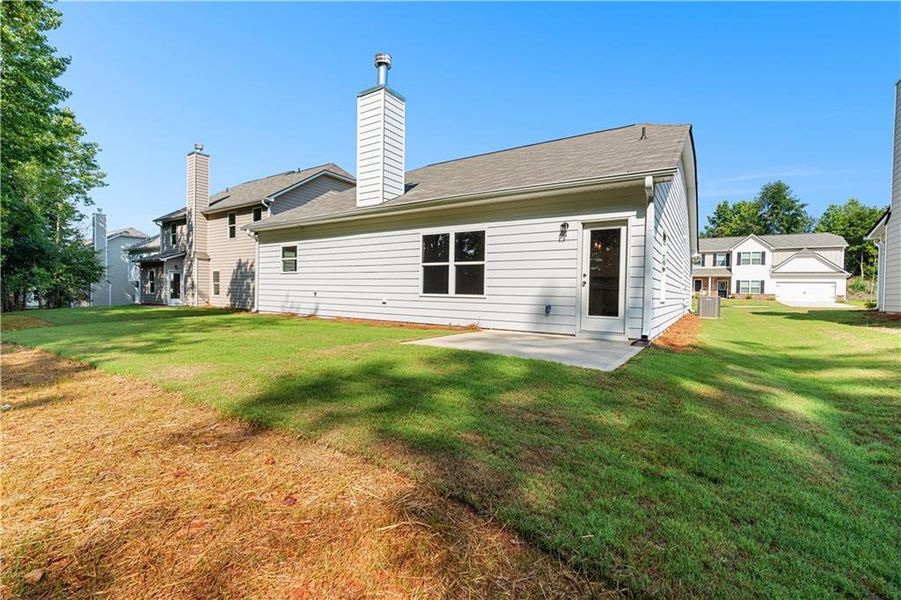 Exterior details and patio area of a home in , Villa Rica (Image 4).