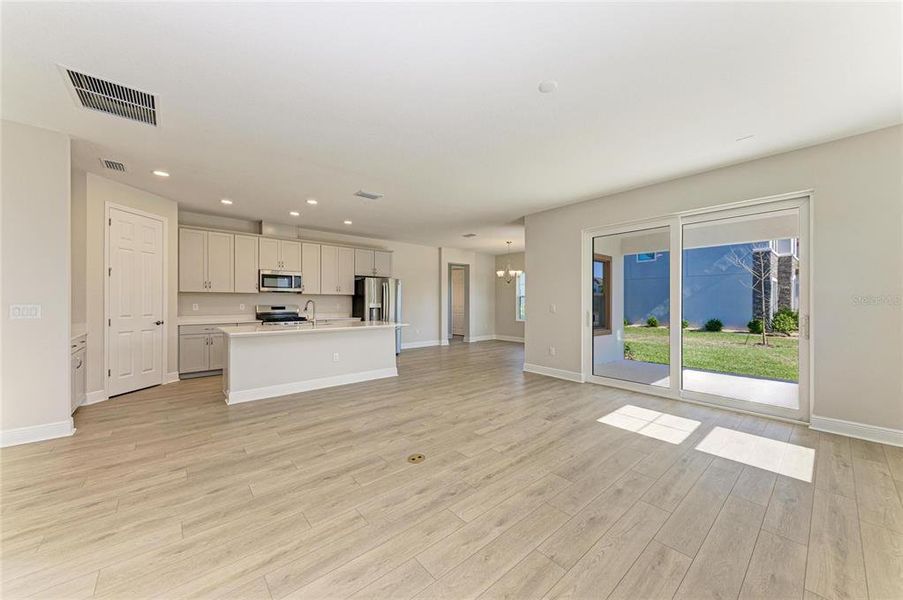 Spacious, unfurnished interior of a new home in Crosswind Ranch, Parrish (Image 17).