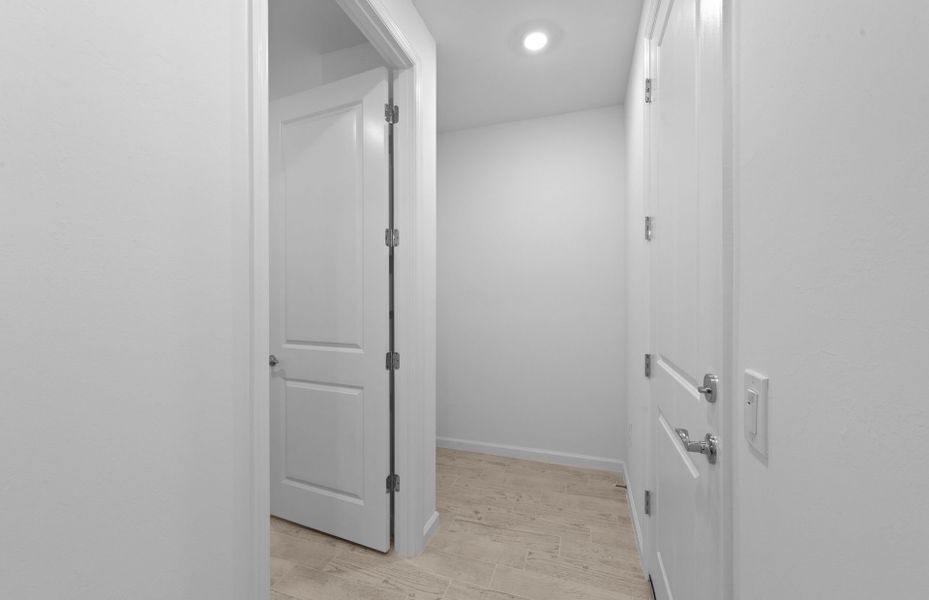Spacious, unfurnished interior of a new home in Del Webb Naples, Immokalee (Image 38).