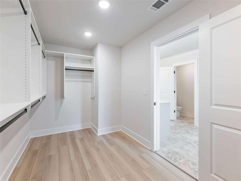 Spacious, unfurnished interior of a new home in , Buford (Image 34).