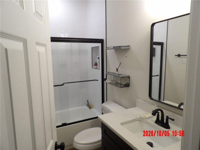 Furnished interior view inside a new home in , Gainesville (Image 7).
