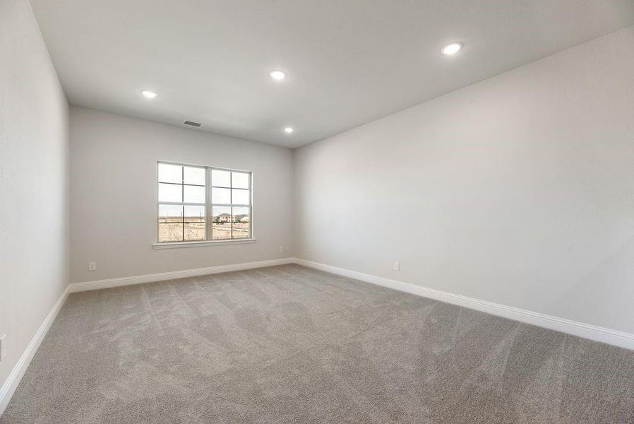 Spacious, unfurnished interior of a new home in Arbors at Legacy Hills, Celina (Image 34).