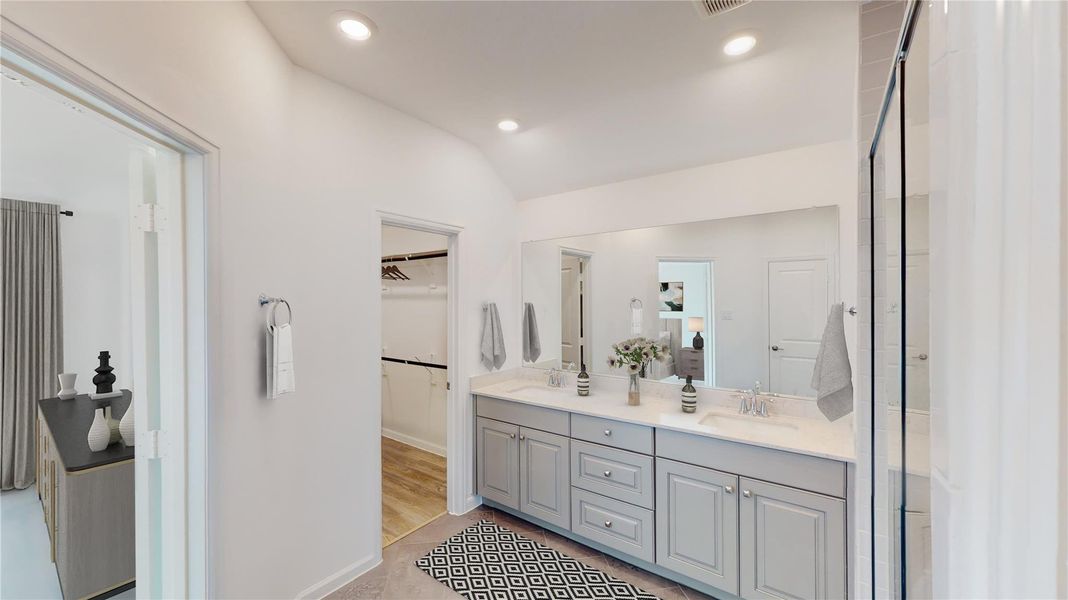 Furnished interior view inside a new home in Anniston, Katy (Image 12).