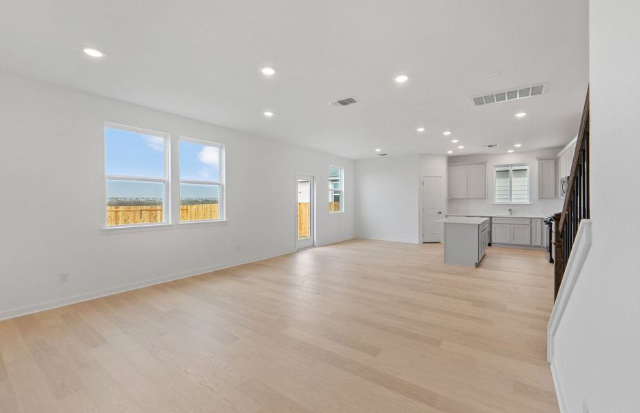 Spacious, unfurnished interior of a new home in Larson Crossing, Elgin (Image 29).