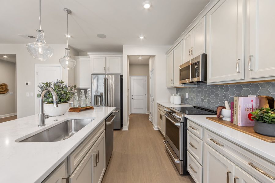 Image 16 representing the Falcon by Tri Pointe Homes in Southbridge, Fort Mill, SC.