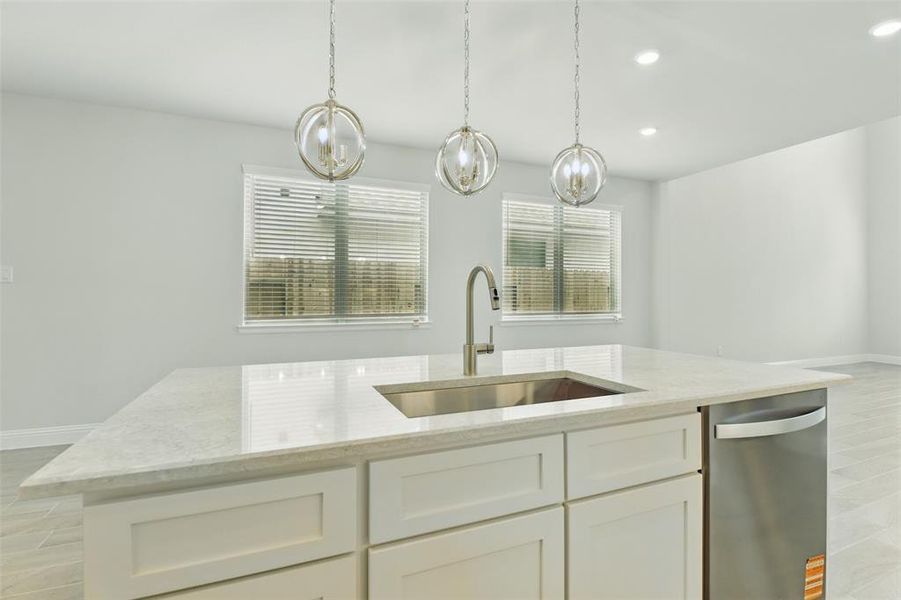 Furnished interior view inside a new home in Evergreen 40', Conroe (Image 13).