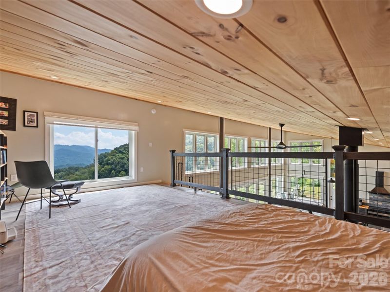 Image 34 of a home in .