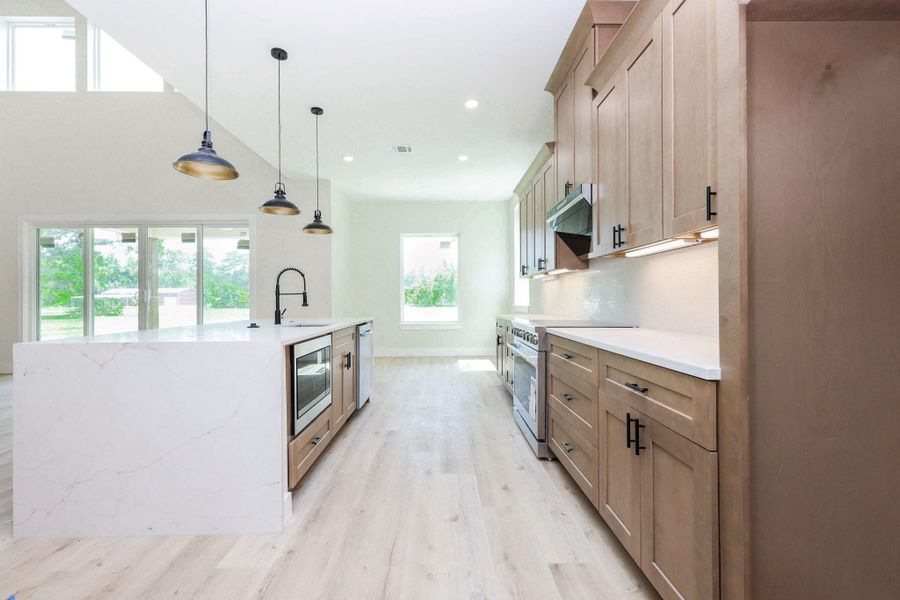 Furnished interior view inside a new home in , Tomball (Image 6).
