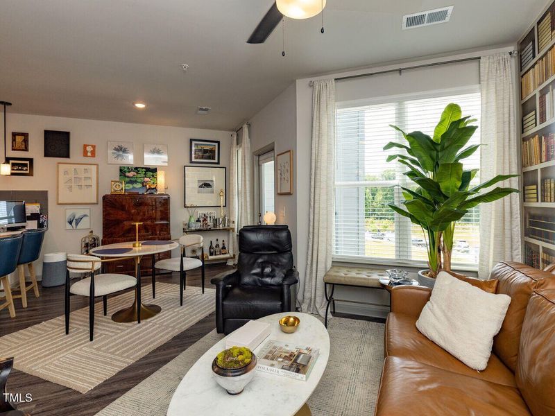 012-1280x960-open-living 012-1280x960-open-living