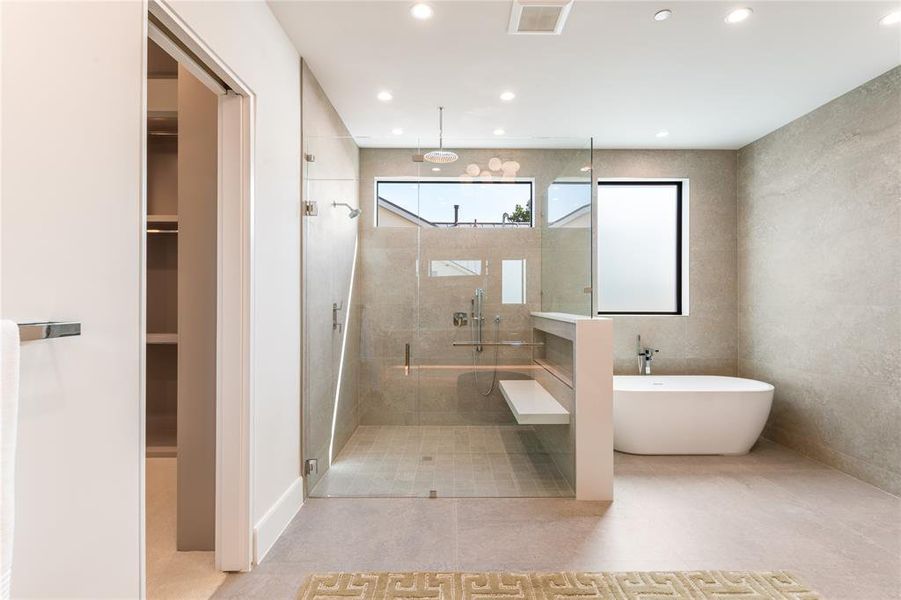 Furnished interior view inside a new home in , Dallas (Image 29). Furnished interior view inside a new home in , Dallas (Image 29).