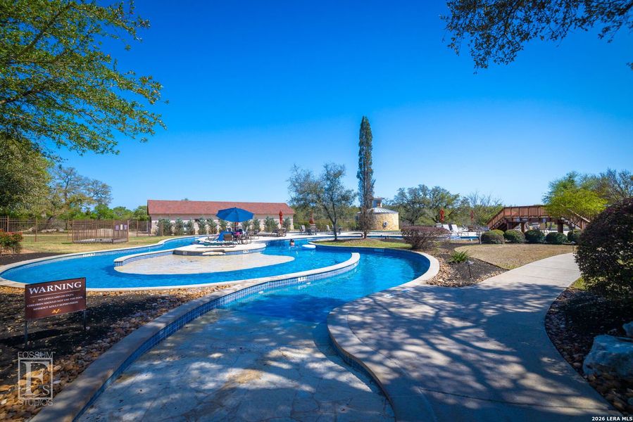 Community amenities in Vintage Oaks, New Braunfels (Image 37).
