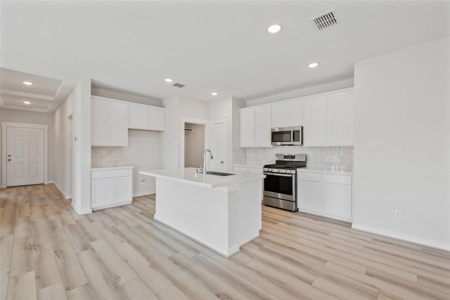 Furnished interior view inside a new home in Cielo, Conroe (Image 4). Furnished interior view inside a new home in Cielo, Conroe (Image 4).