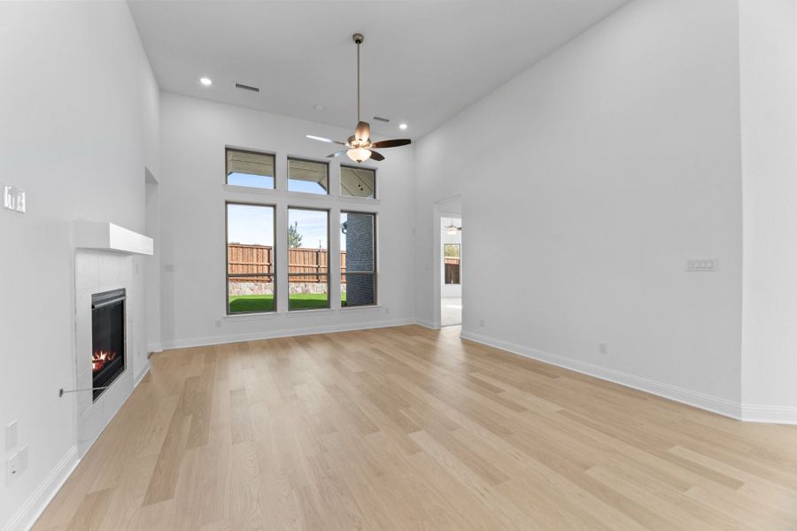 4br New Home in Celina, TX.  - Slide 20