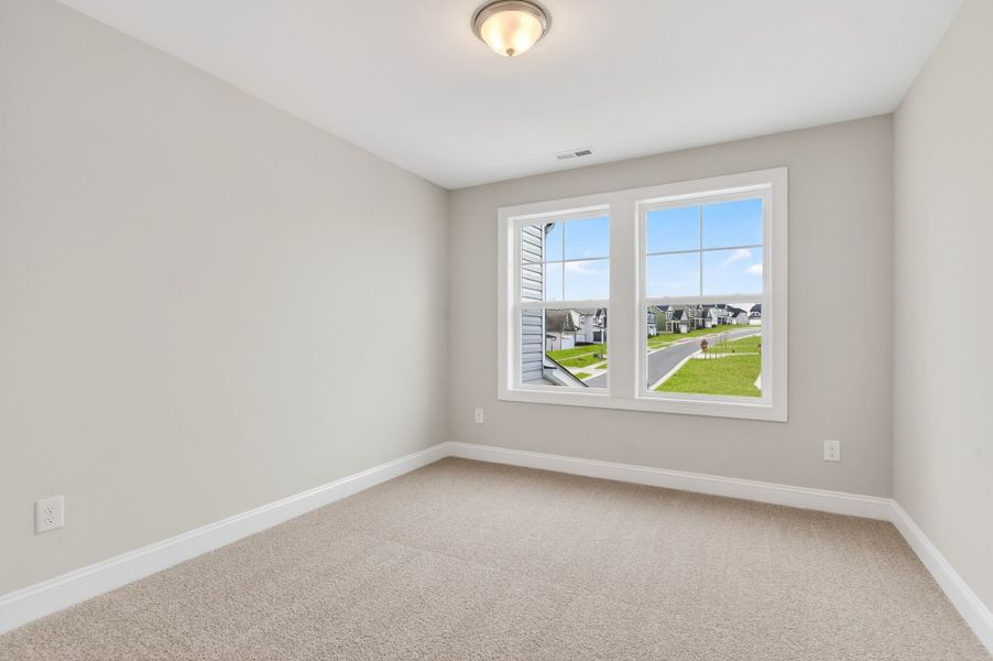 572 Barrington Row Avenue, Zebulon, NC.  - Slide 22