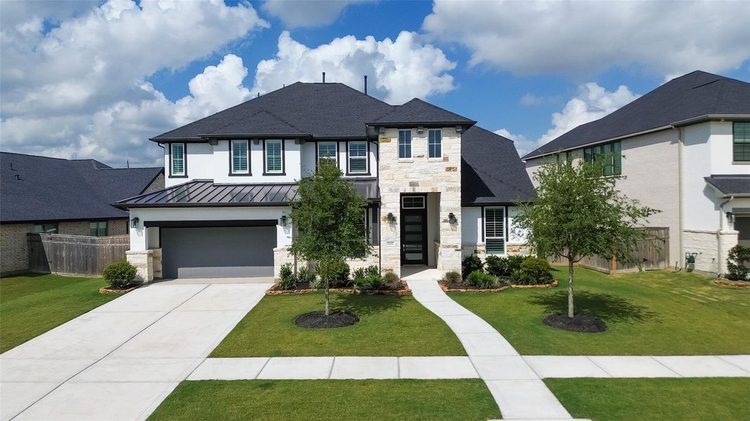 Welcome to 5606 Golden Elm Lane.