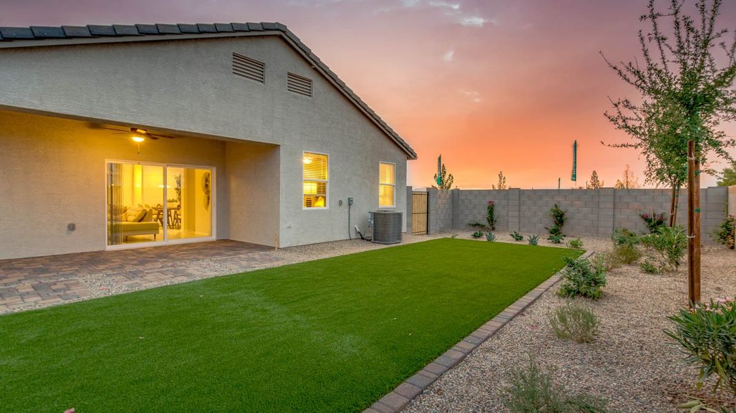 Representative exterior details of a home built from the Hummingbird by D.R. Horton in Rio Rancho Estates, Surprise (Image 26). Representative exterior details of a home built from the Hummingbird by D.R. Horton in Rio Rancho Estates, Surprise (Image 26).