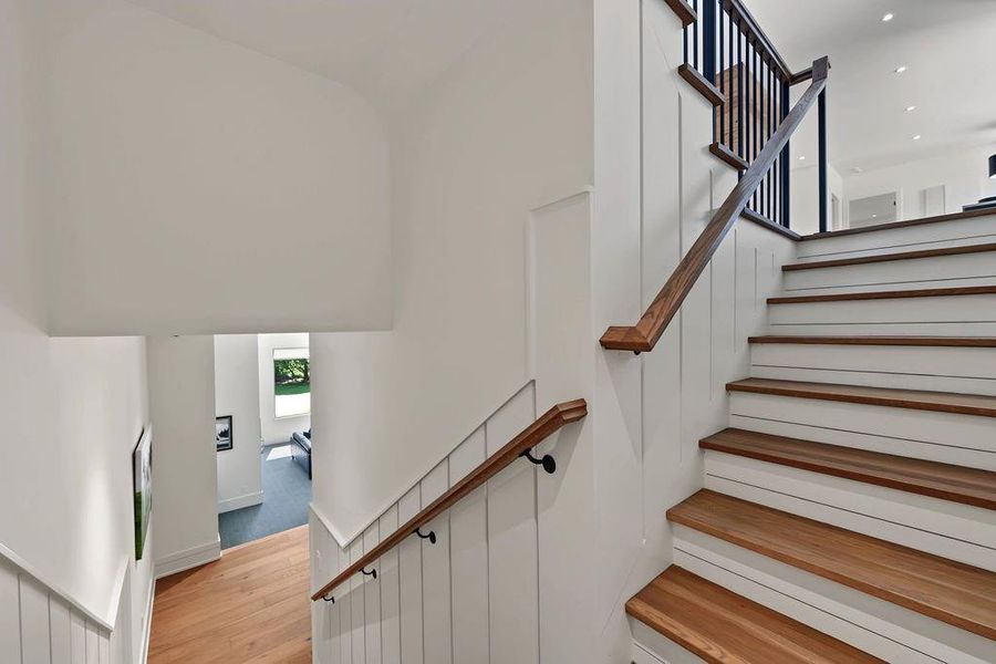 Image 100 of a home in .