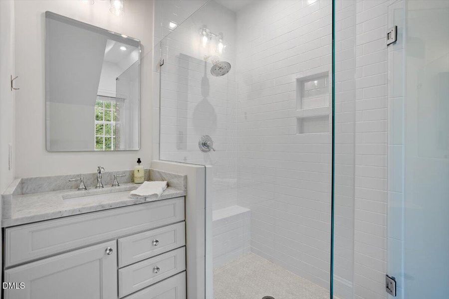 85-1713 Oberlin Rd [2473303]2_51